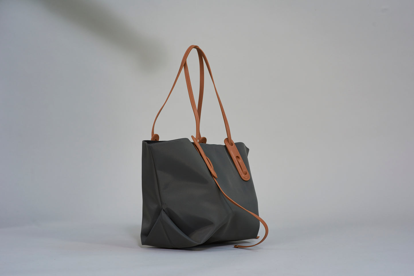 Gia Contrast Carryall Tote