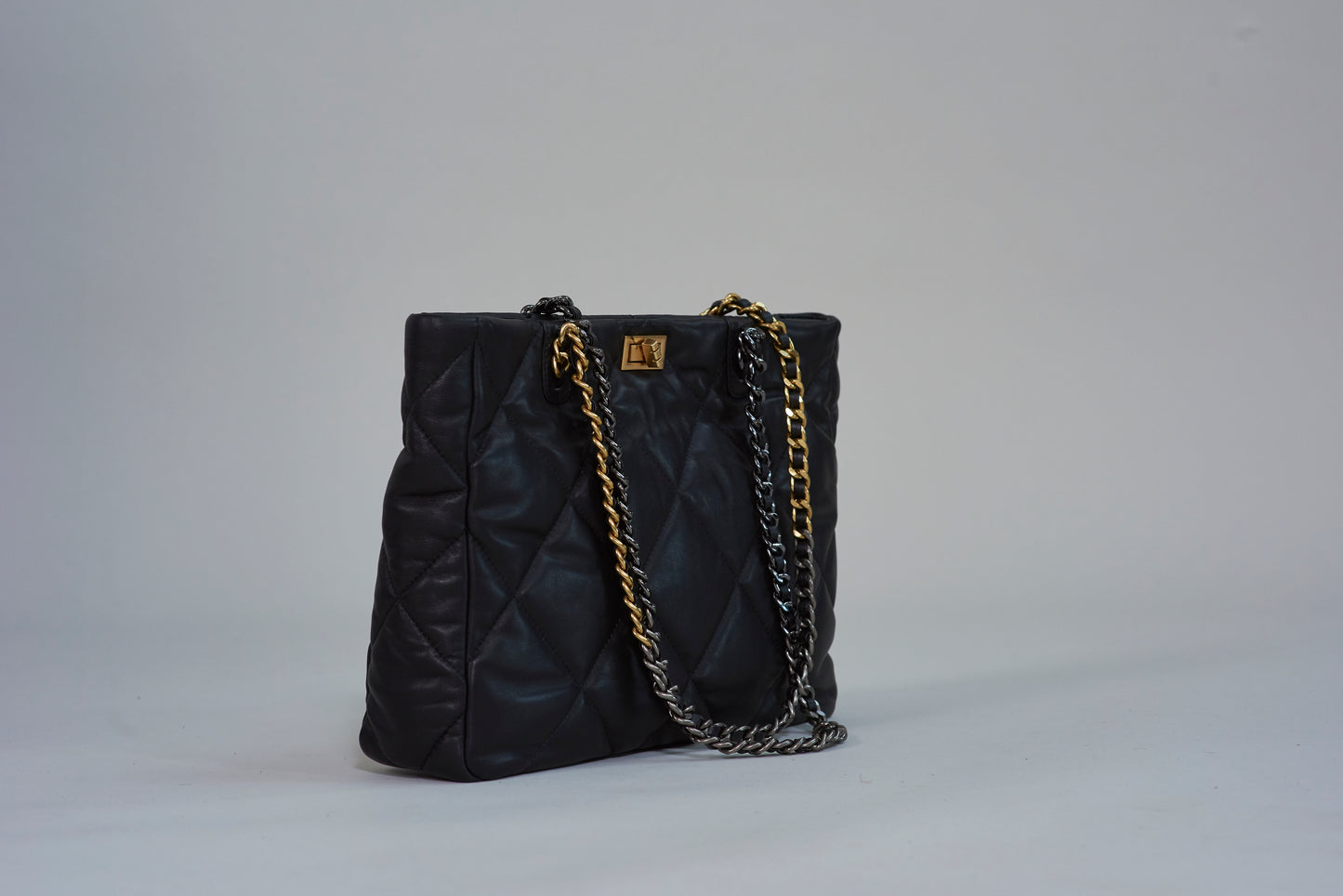 Sylvie Diamond Quilt Twist-Lock Tote